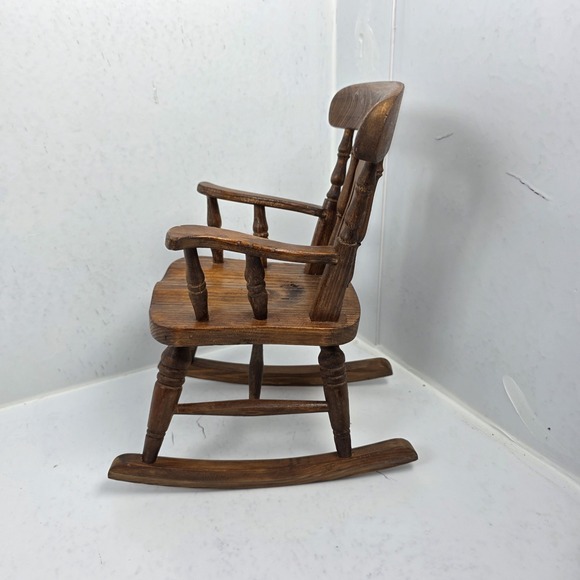 Vintage Wood Farmhouse Windsor Rocking Chair Doll or Teddy Bear 10.5" - Picture 3 of 8